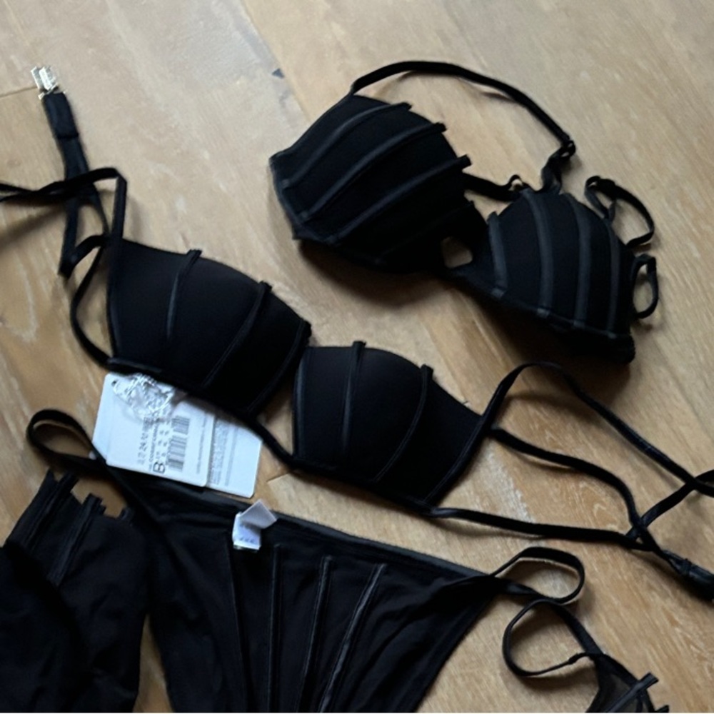 La Perla Graphique Black Intimates Set - Picture 6 of 6